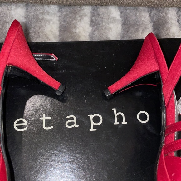 Metaphor red ruby heels - Picture 6 of 7